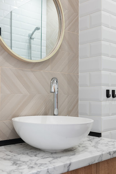 Choosing the right materials and fixtures for your new bathroom